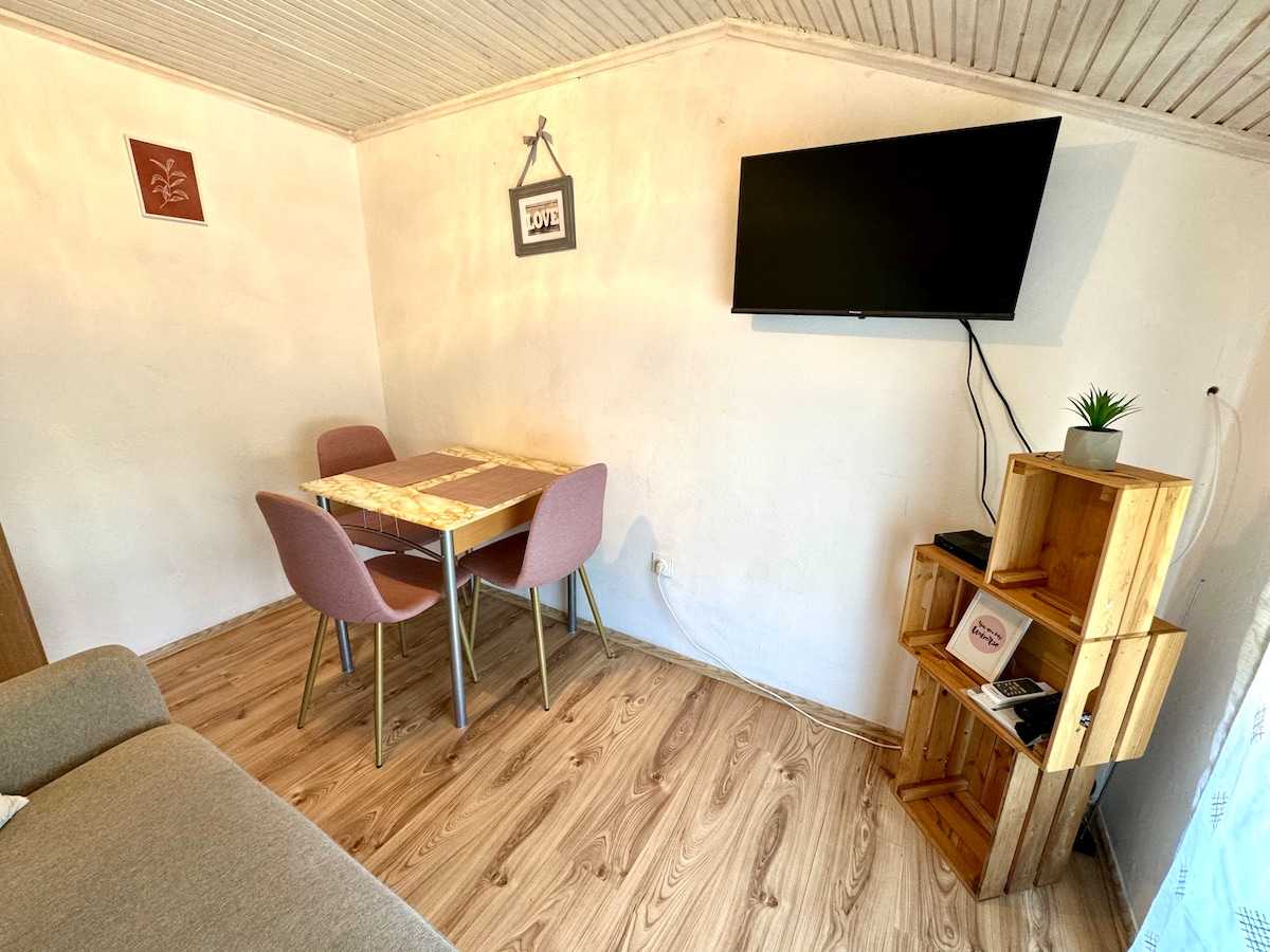 Apartman Lora 1
