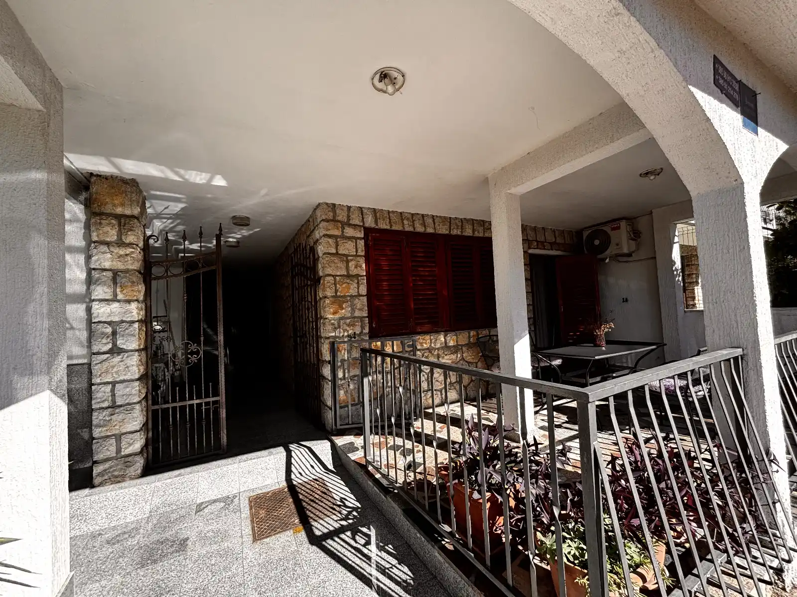 Apartment Rogica 1