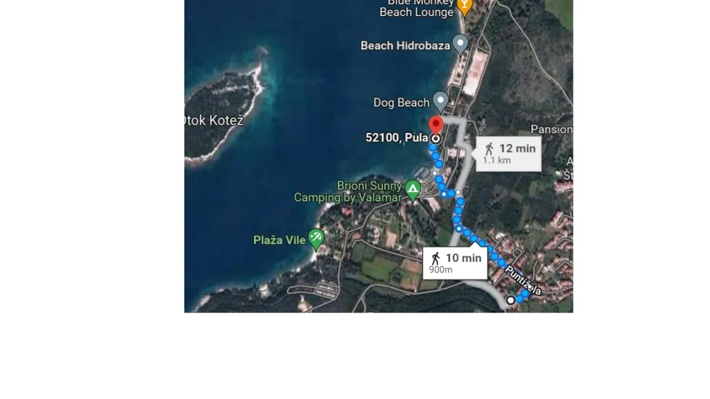 Condominium with Rooftop Jacuzzi in Pula