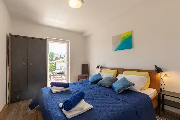 Condominium with Roof Terrace Jacuzzi in Pula