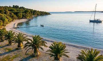 Condominium with Roof Terrace Jacuzzi in Pula