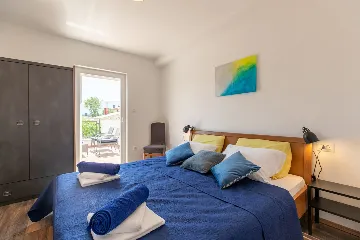 Condominium with Roof Terrace Jacuzzi in Pula