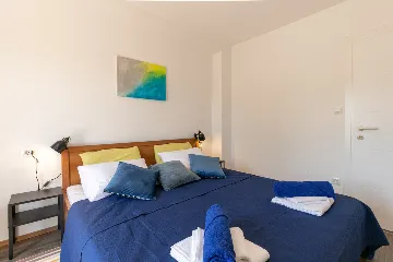 Condominium with Roof Terrace Jacuzzi in Pula