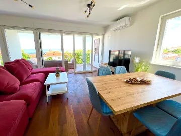 Serviced Apartment in Pula for 6 with Jacuzzi