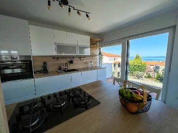 Serviced Apartment in Pula for 6 with Jacuzzi