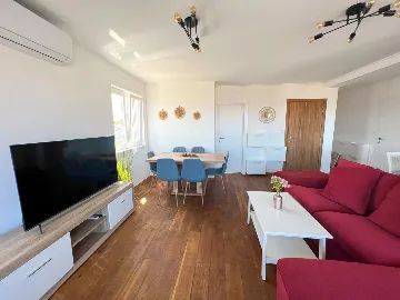 Serviced Apartment in Pula for 6 with Jacuzzi