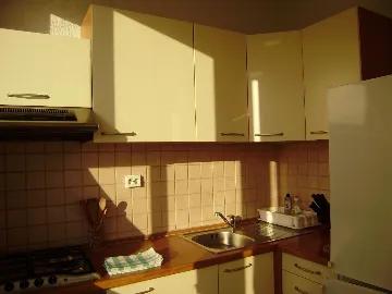 Sea View Apartment for 5 in Barbat-Rab