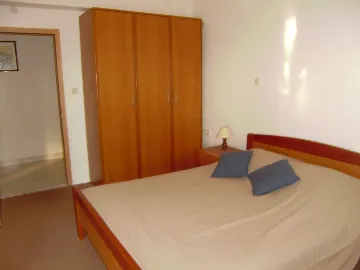 Sea View Apartment for 5 in Barbat-Rab