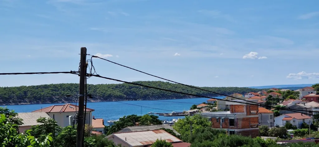 Sea View Apartment for 5 in Barbat-Rab