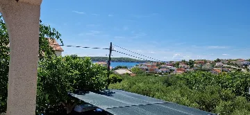 Sea View Apartment for 5 in Barbat-Rab