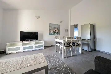 Two-Bedroom Apartment in Poreč for 4 Guests