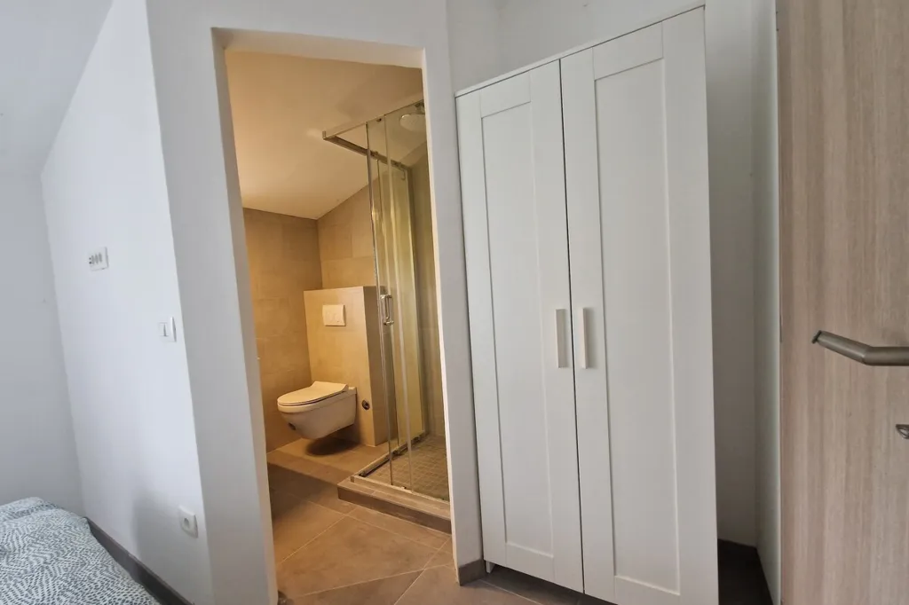 Two-Bedroom Apartment in Poreč for 4 Guests