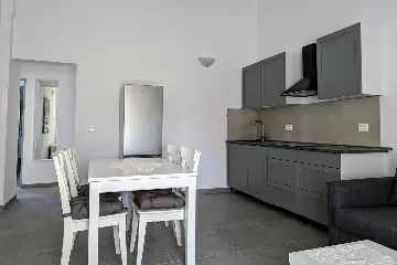Two-Bedroom Apartment in Poreč for 4 Guests