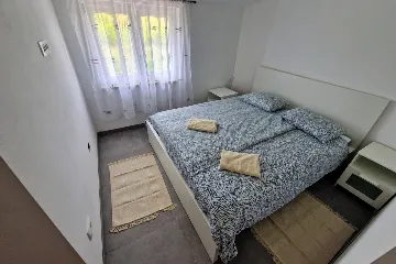 Two-Bedroom Apartment in Poreč for 4 Guests