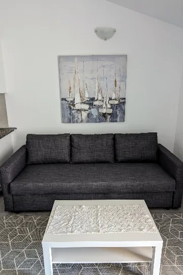 Two-Bedroom Apartment in Poreč for 4 Guests