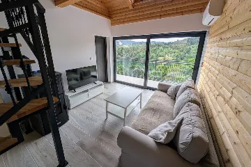 Fužine Apartment for Up to 4 Guests