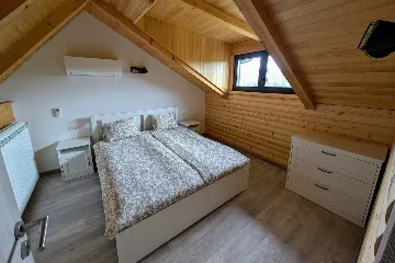 Fužine Apartment for Up to 4 Guests