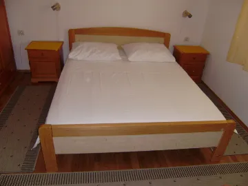 Sea View Apartment in Rab-Barbat for 6 Guests