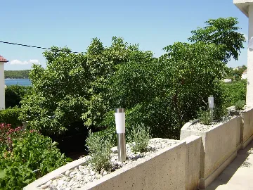 Sea View Apartment in Rab-Barbat for 6 Guests