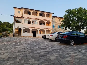 Two-Bedroom Apartment with Vineyard View in Starići