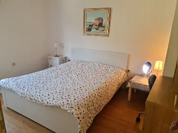 Two-Bedroom Apartment with Vineyard View in Starići