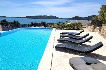 Villa with Sea Views and Pool in Drage