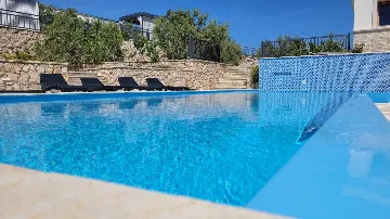 Villa with Sea Views and Pool in Drage
