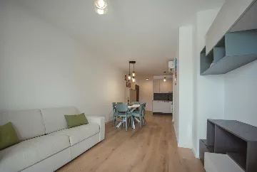 Umag Apartment for 6 Guests with 2 Bedrooms