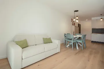 Umag Apartment for 6 Guests with 2 Bedrooms