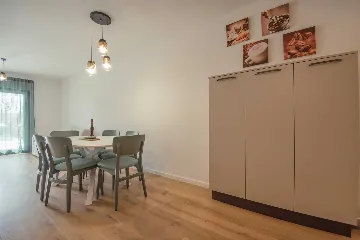 Umag Apartment for 6 Guests with 2 Bedrooms