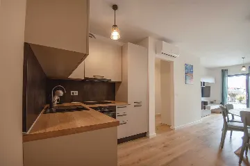 Umag Apartment for 6 Guests with 2 Bedrooms