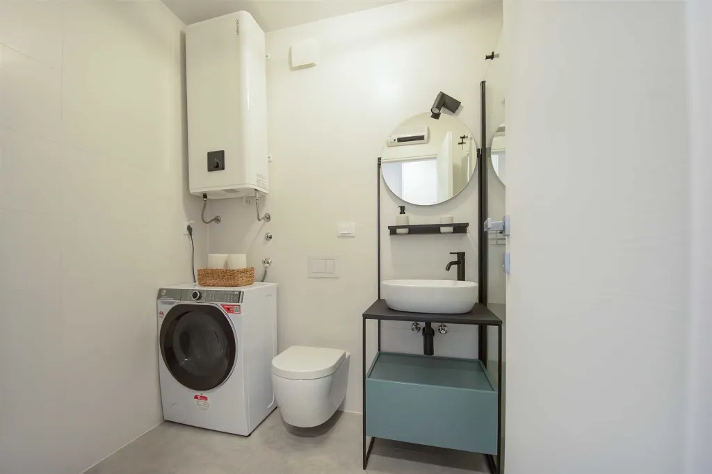 Umag Apartment for 6 Guests with 2 Bedrooms