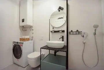 Umag Apartment for 6 Guests with 2 Bedrooms