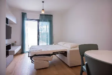 Umag Apartment for 6 Guests with 2 Bedrooms