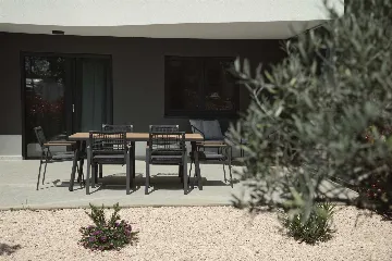 Umag Apartment for 6 Guests with 2 Bedrooms