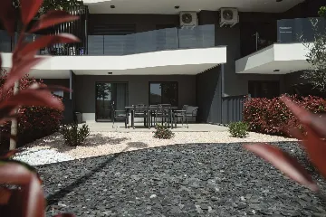 Umag Apartment for 6 Guests with 2 Bedrooms