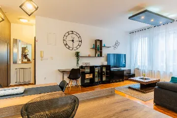 Zagreb 1-Bedroom Apartment for 4 Guests