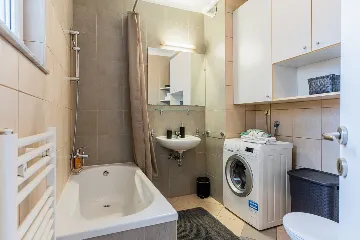 Zagreb 1-Bedroom Apartment for 4 Guests