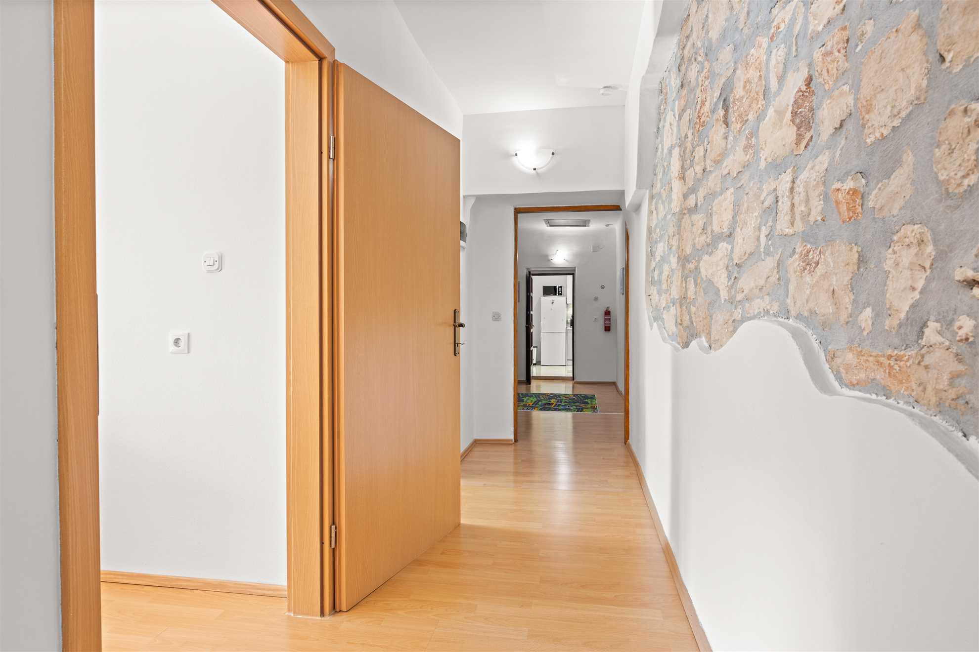 Apartment with yard, parking, pool,  jacuzzi and barbecue