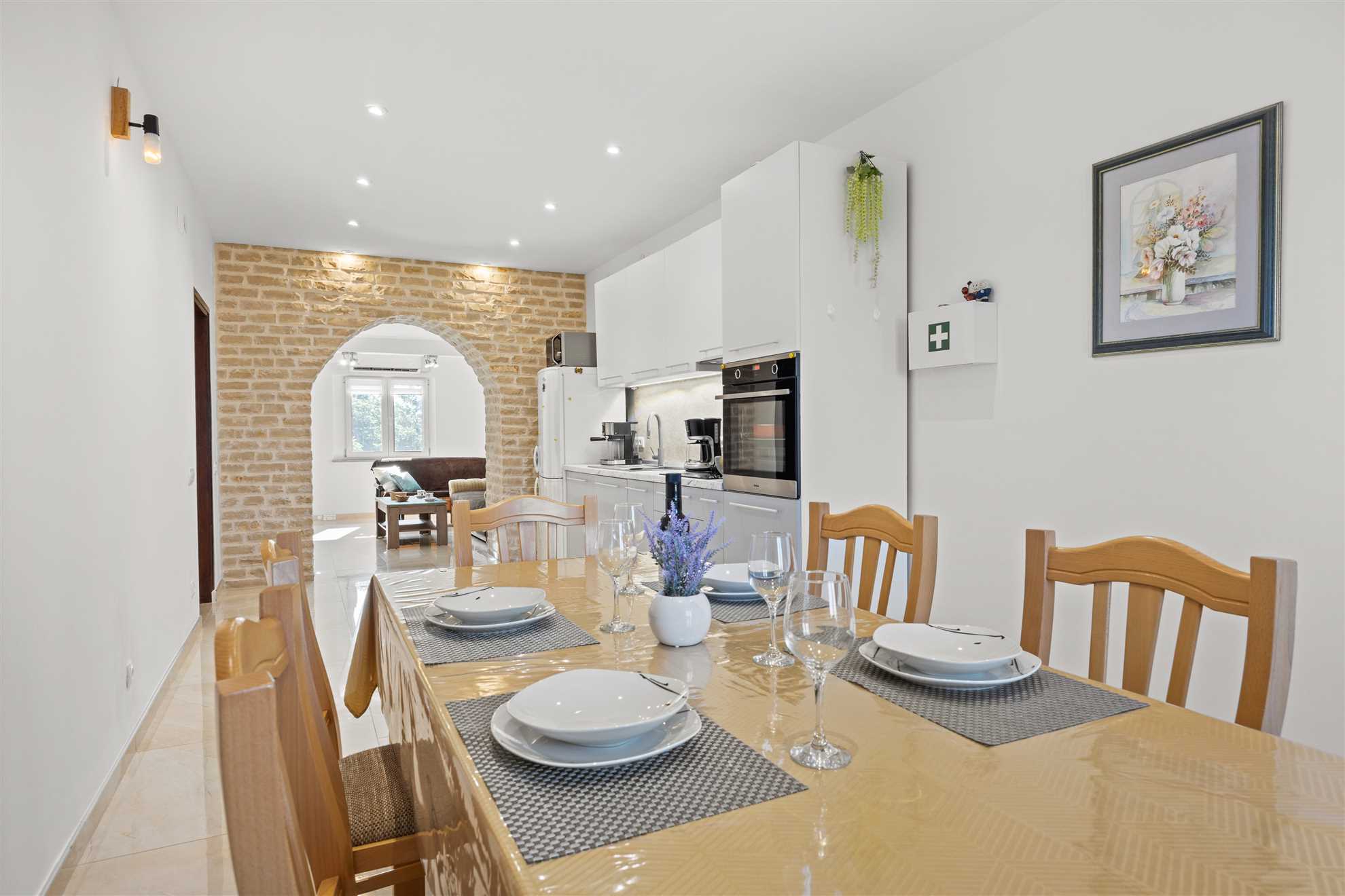 Apartment with yard, parking, pool,  jacuzzi and barbecue