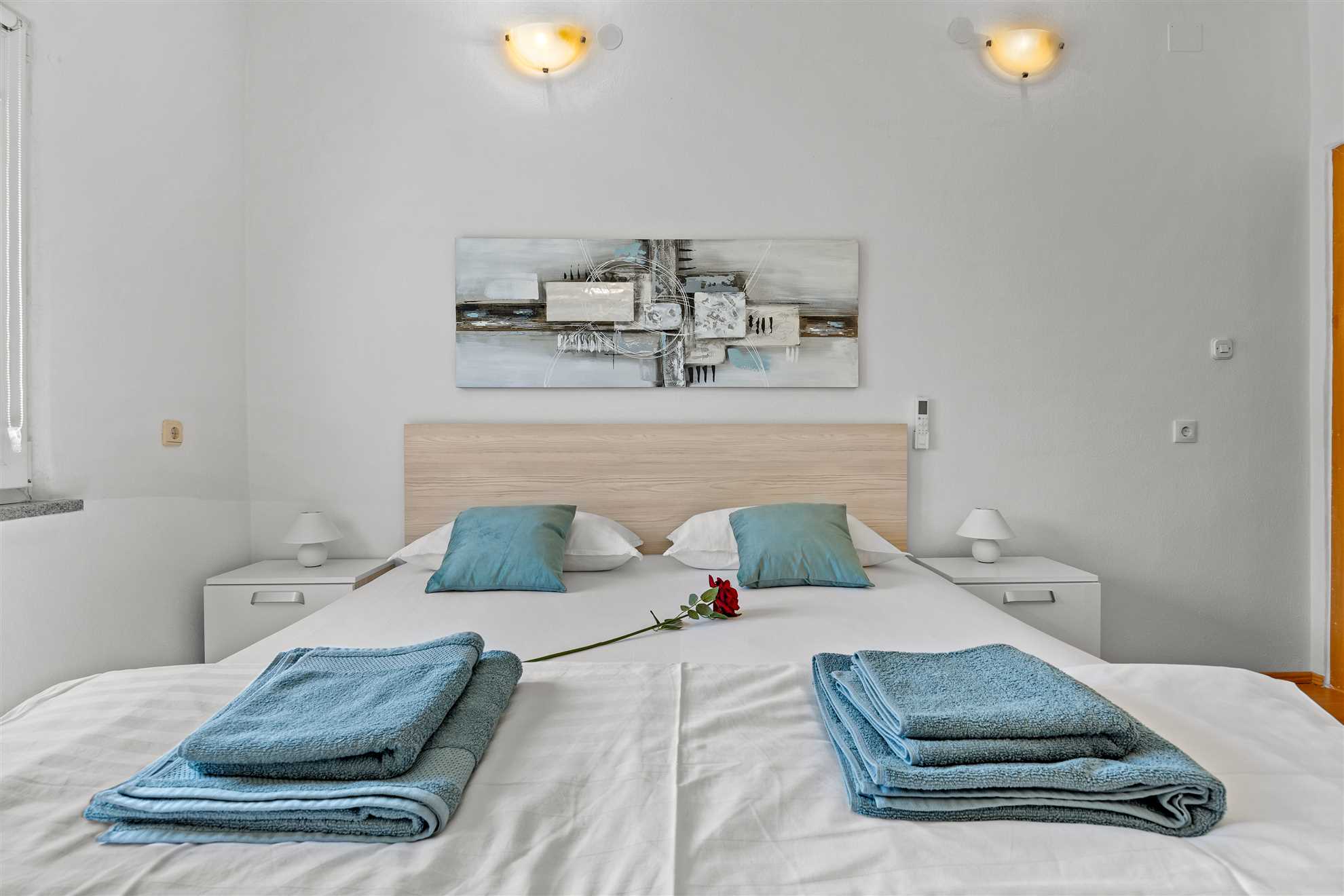 Apartment with yard, parking, pool,  jacuzzi and barbecue