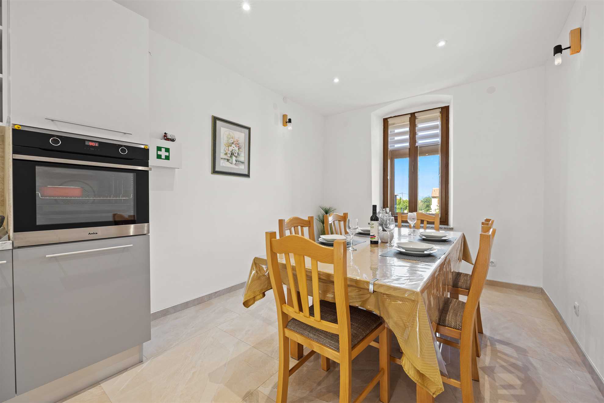 Apartment with yard, parking, pool,  jacuzzi and barbecue