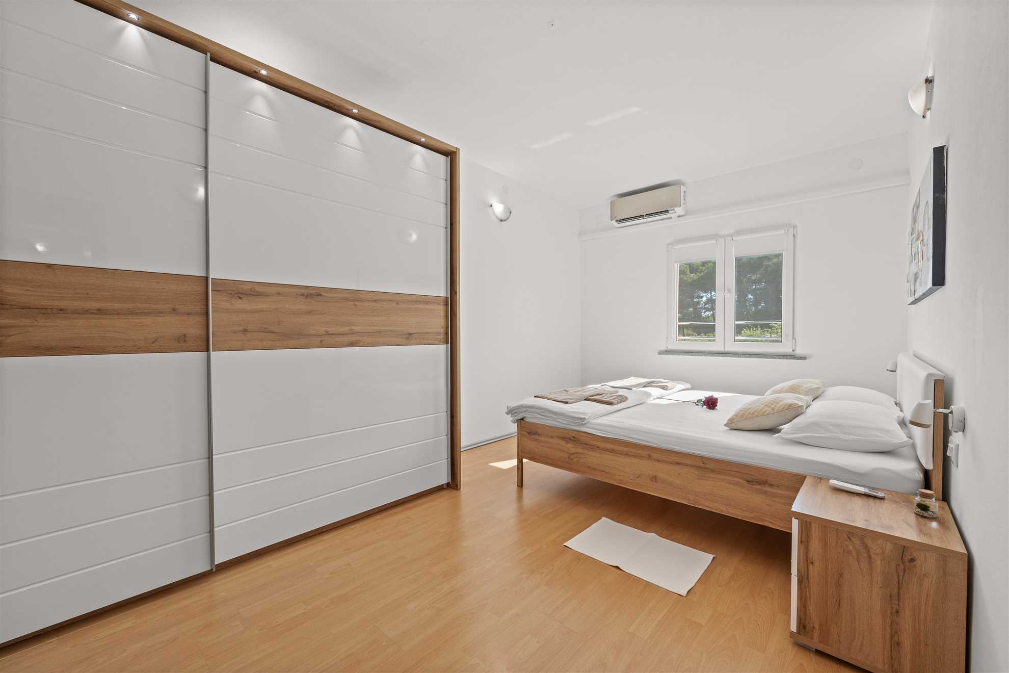 Apartment with yard, parking, pool,  jacuzzi and barbecue