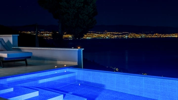 Villa with Heated Pool and Spa in Medveja