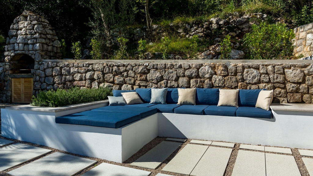 Villa with Heated Pool and Spa in Medveja
