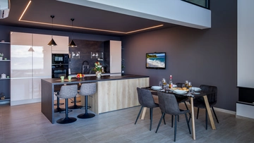 Villa with Heated Pool and Spa in Medveja