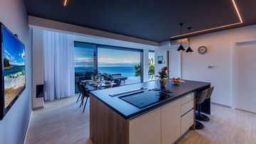 Villa with Heated Pool and Spa in Medveja