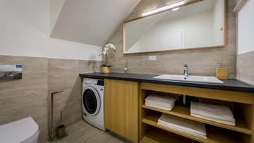 Villa with Heated Pool and Spa in Medveja