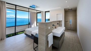 Villa with Heated Pool and Spa in Medveja