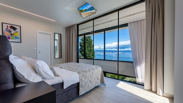 Villa with Heated Pool and Spa in Medveja